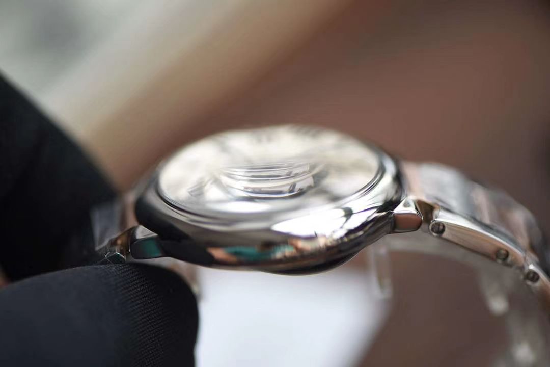 卡地亚蓝气球系列W2BB0003腕表36毫米玫瑰金女装【V9厂18K包金复刻高仿卡地亚蓝气球间金款】 / K206