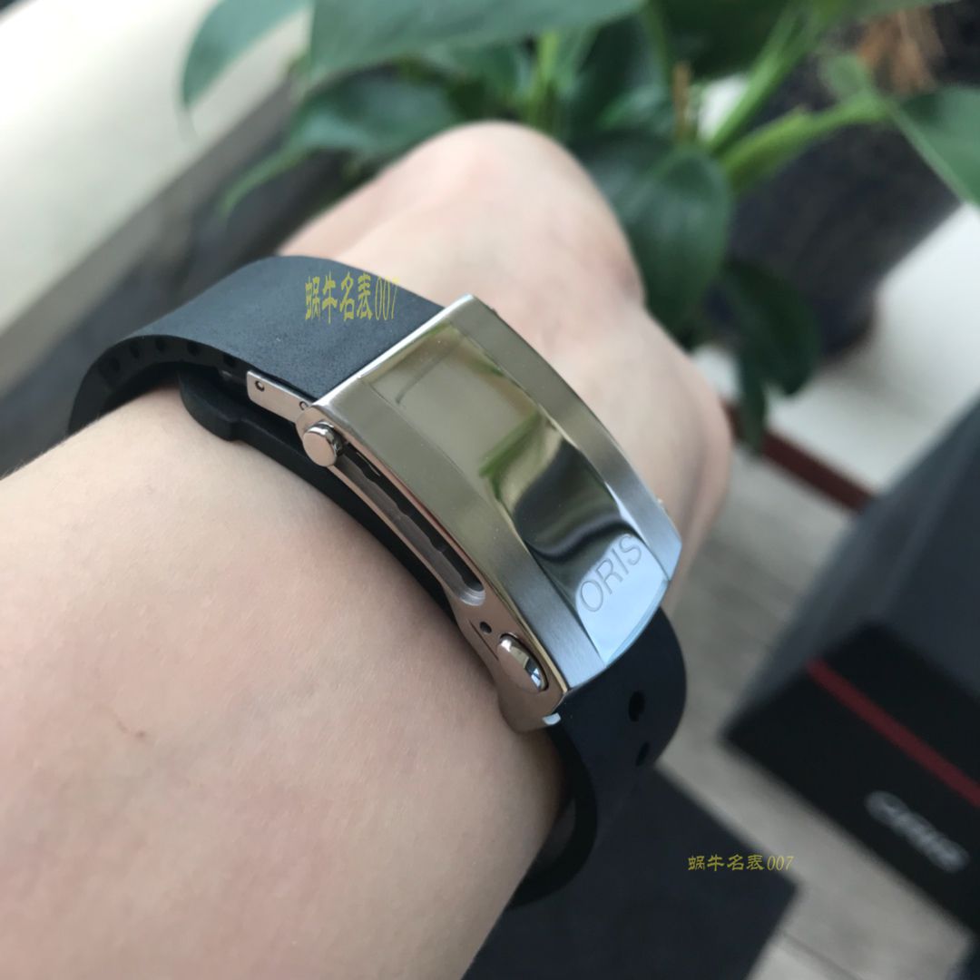 【渠道原单，多面可选】豪利时潜水系列01 733 7730 4159-07 4 24 64EB腕表 / OB006