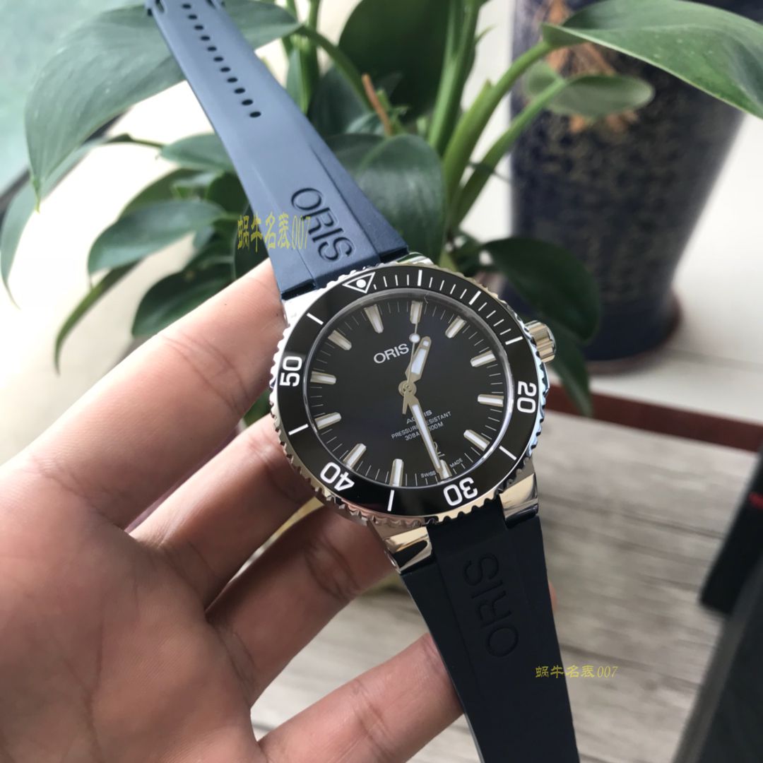 【渠道原单，多面可选】豪利时潜水系列01 733 7730 4159-07 4 24 64EB腕表 / OB006