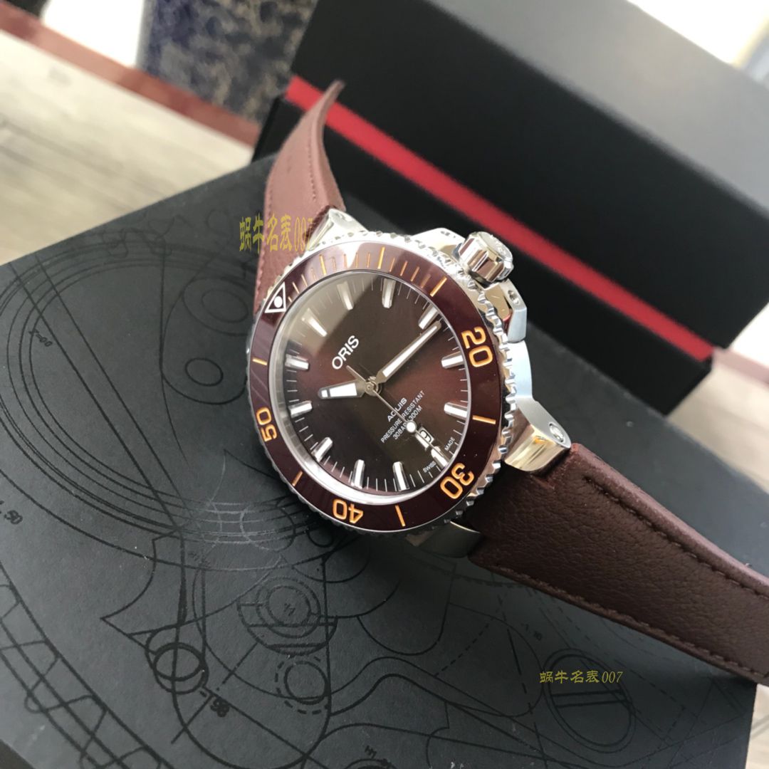 【渠道原单，多面可选】豪利时潜水系列01 733 7730 4159-07 4 24 64EB腕表 / OB006