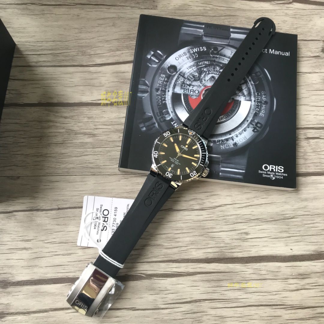 【渠道原单，多面可选】豪利时潜水系列01 733 7730 4159-07 4 24 64EB腕表 / OB006