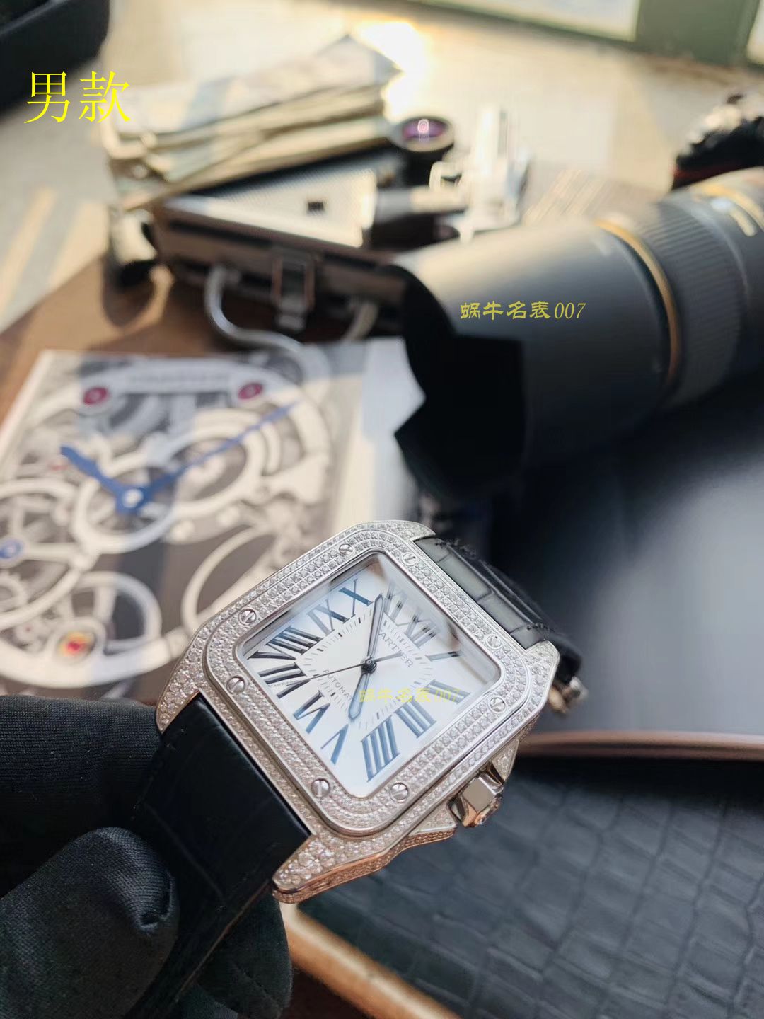 【视频评测】卡地亚山度士复刻高仿W20106X8腕表，V6厂一比一超A高仿顶级满钻款SANTOS 100后镶钻 / K212