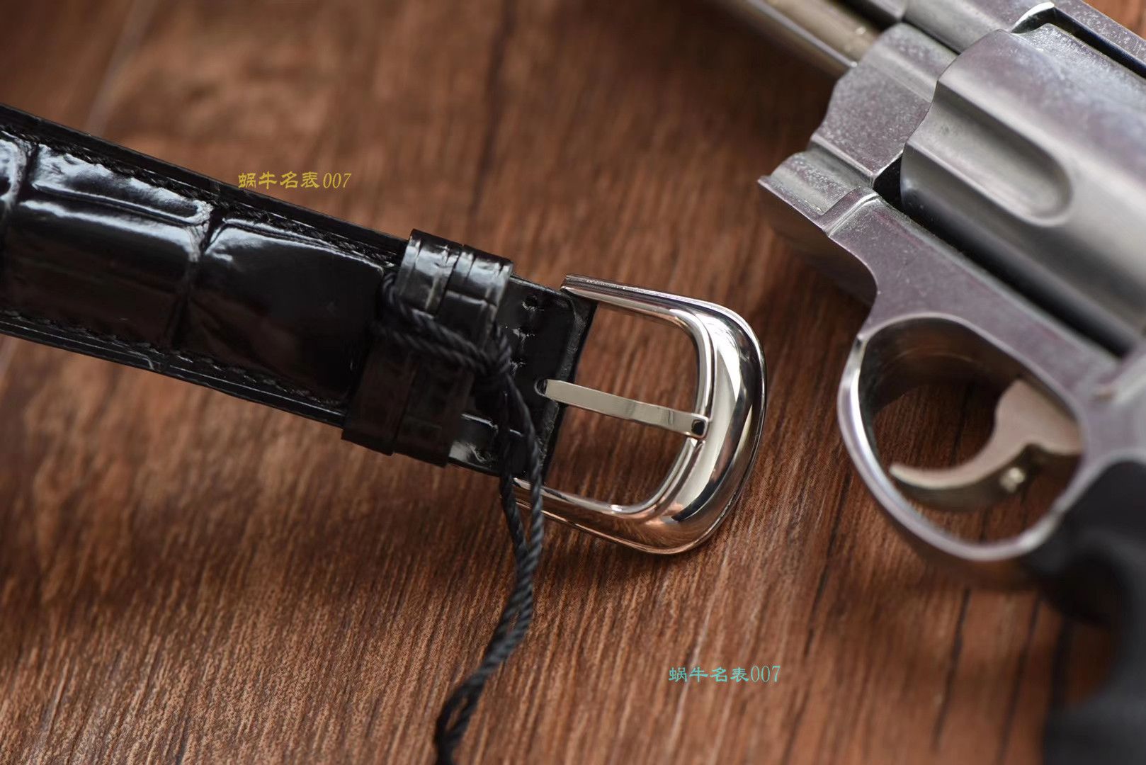 【台湾厂一比一精仿法兰克穆勒手表】法穆兰CRAZY HOURS 系列 8880 CH 白金表壳白面时标黑盘腕表 / FL039