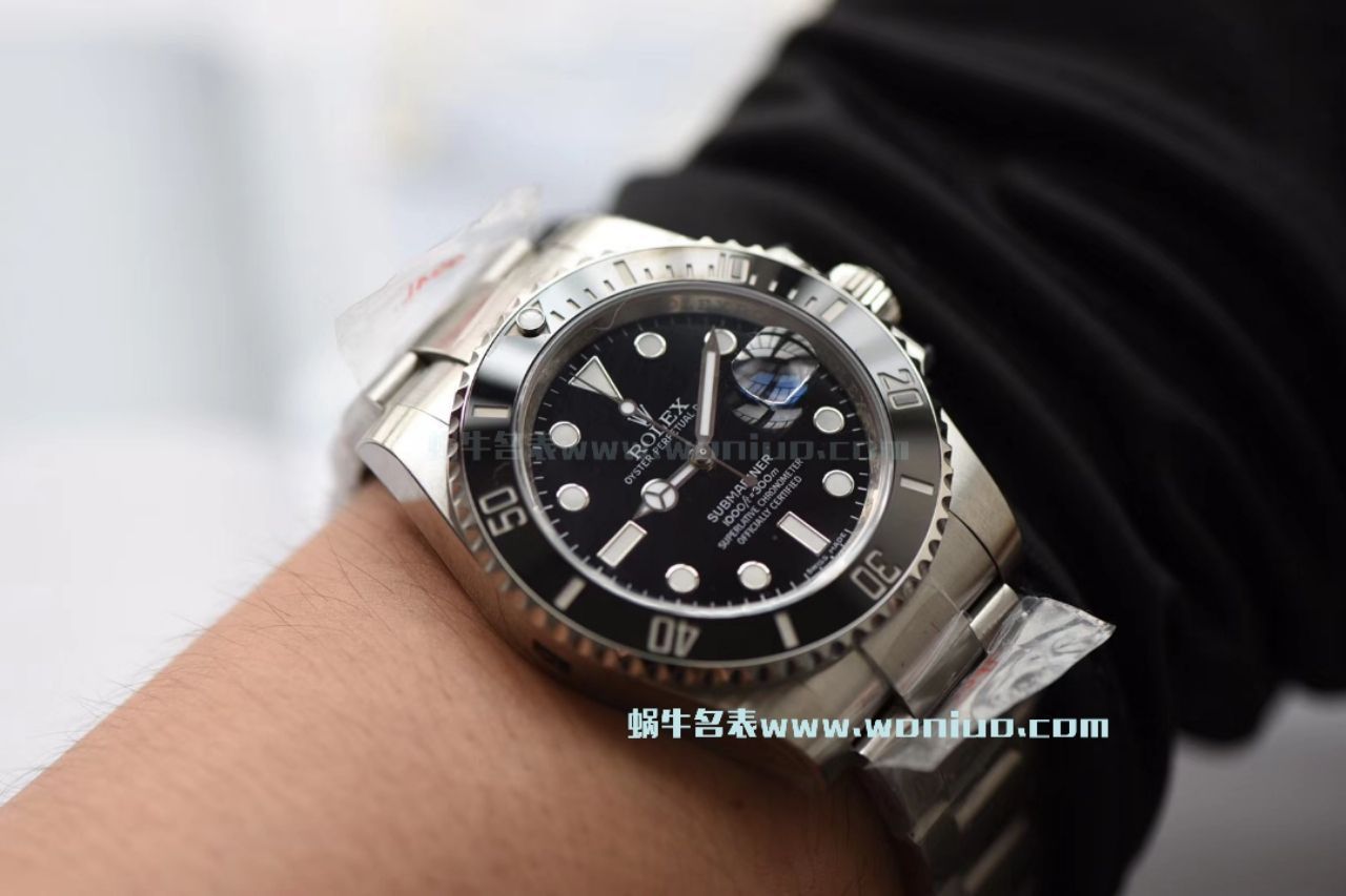 【哪里能买到好的瑞士复刻表】视频评测NOOB厂迄今为止最强ROLEX绿水鬼～V9版本黑水鬼 / FK07