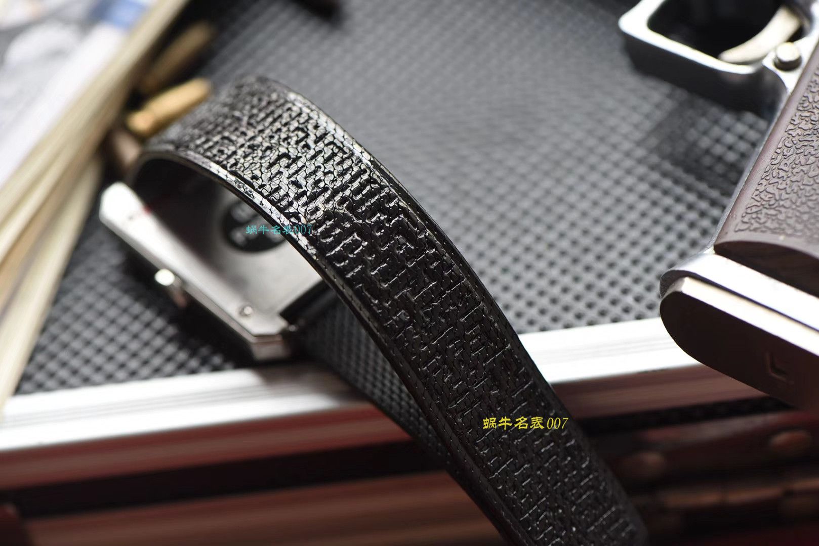 【复刻手表哪家好】香奈儿BOY · FRIEND系列BOY∙FRIEND TWEED女士腕表TWEED斜纹软呢钢带多面可选 / X51