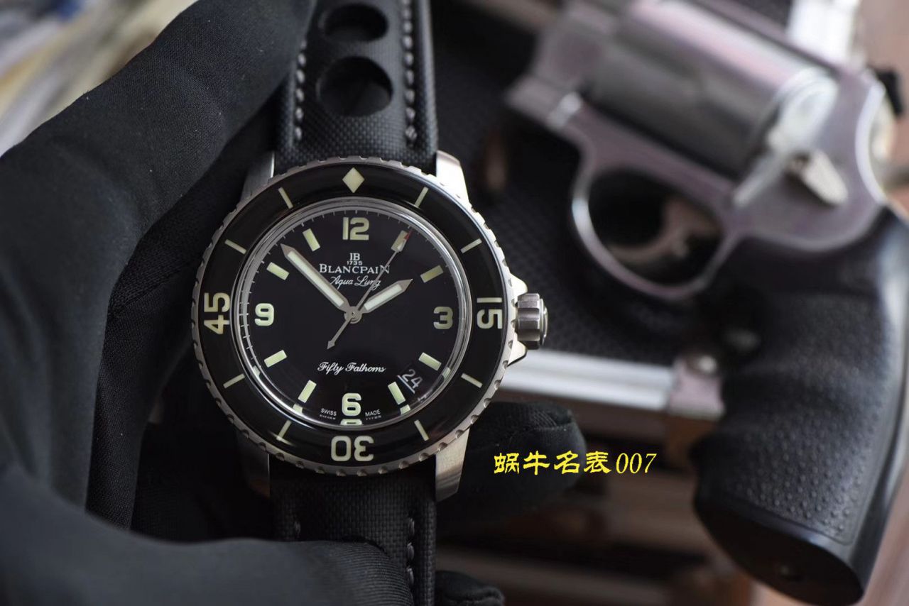 【视频评测ZF厂复刻高仿Blancpain宝珀五十噚手表】宝珀五十噚系列5015C-1130-52B腕表 / BP062