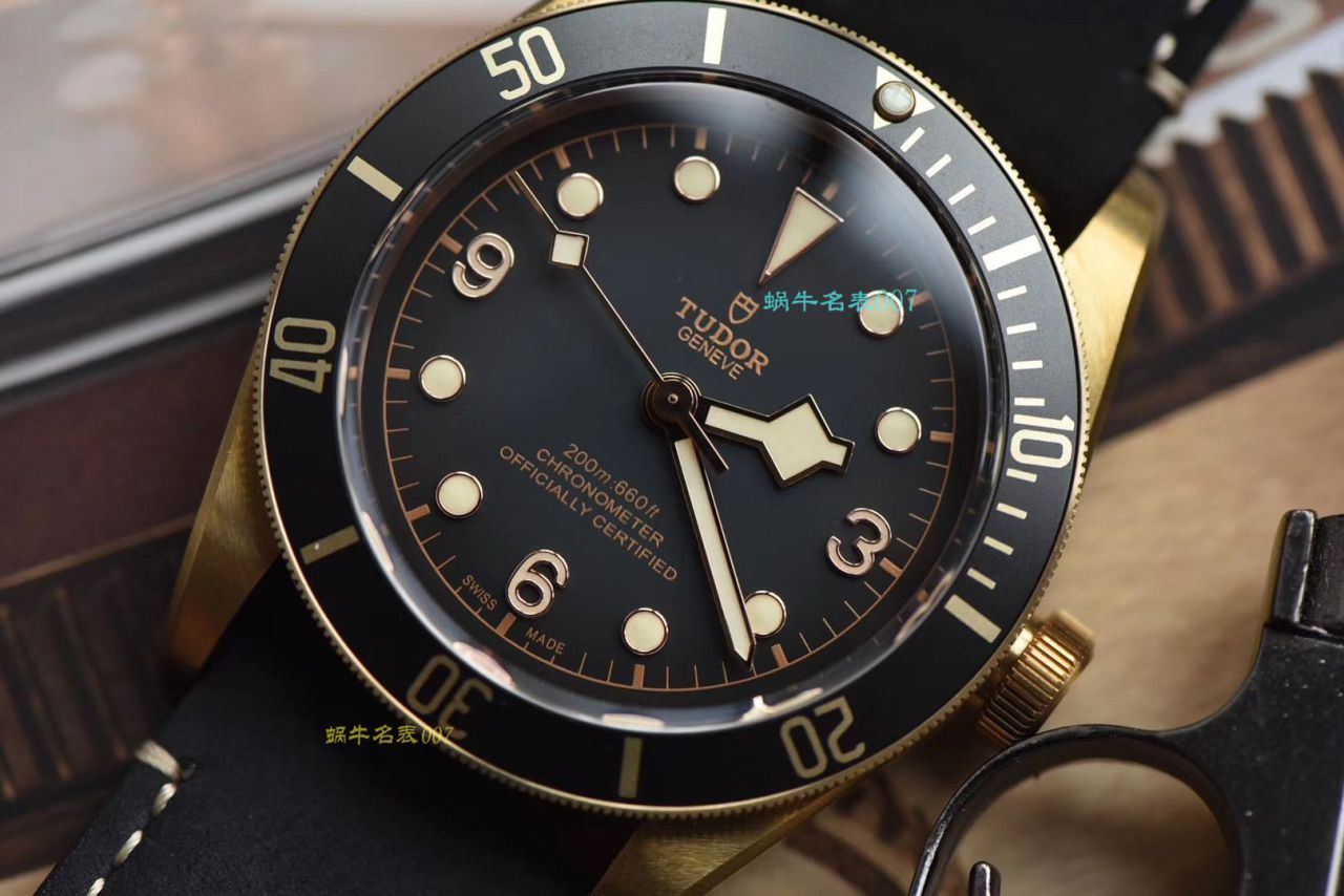 【视频评测XF厂帝舵复刻高仿表】帝舵碧湾系列M79250BA-0001腕表贝克汉姆同款最新青铜型小铜盾 / DT038