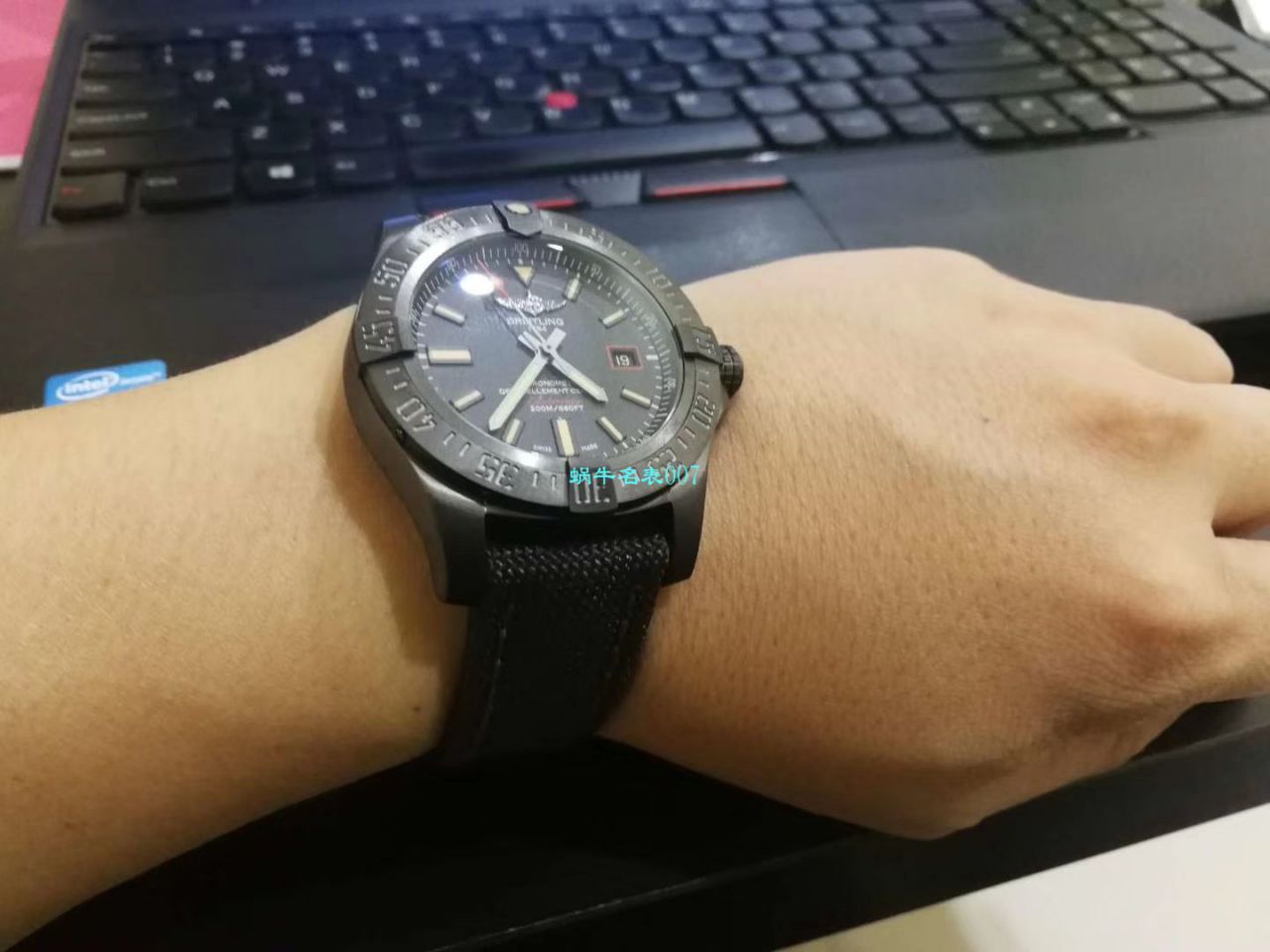 原单新款，百年灵复仇者黑鸟，44mm，原厂钛金属表壳 / BL087