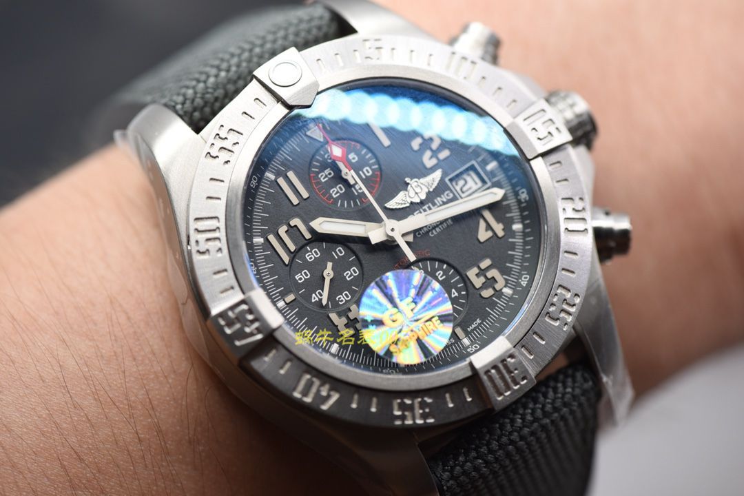 【独家视频评测GF厂复刻高仿百年灵手表】百年灵复仇者系列E1338310|M534|253S|E20DSA.2腕表 / BL107