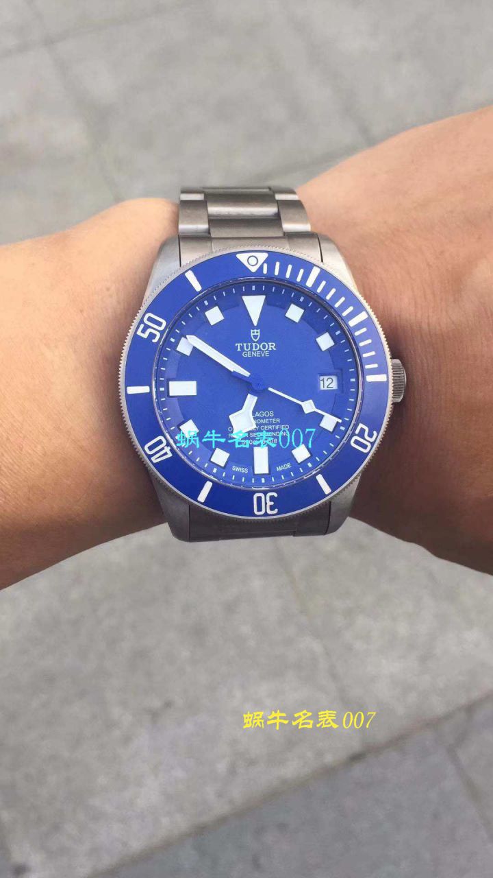 【独家视频测评】XF厂1:1超A高仿手表帝舵PELAGOS 25600TB蓝钛土豆蓝战斧 / DTbb017A