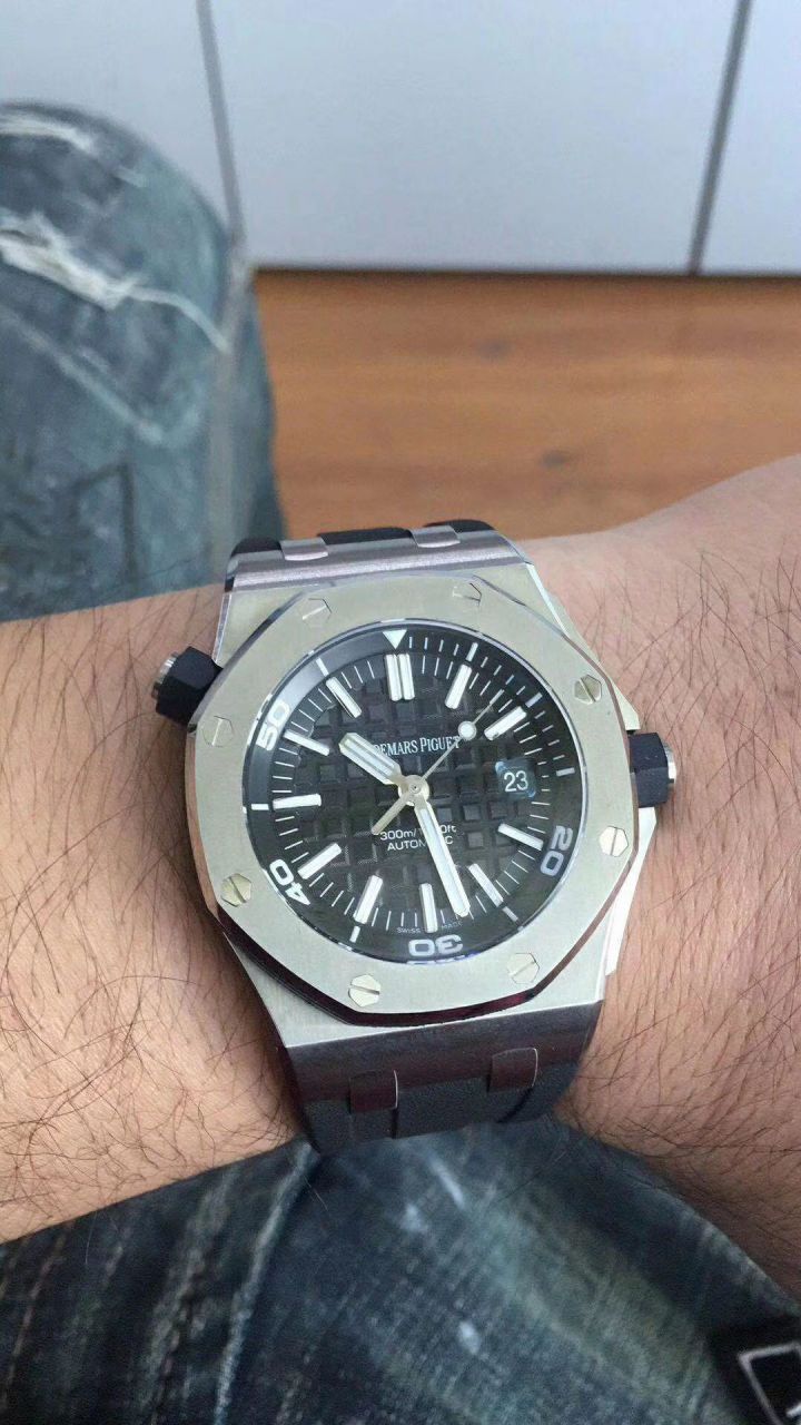 【JF一比一超A高仿】视频评测爱彼皇家橡树离岸型系列15703ST.OO.A002CA.01腕表，全新V9S超强版正式闪亮登场 / AP156