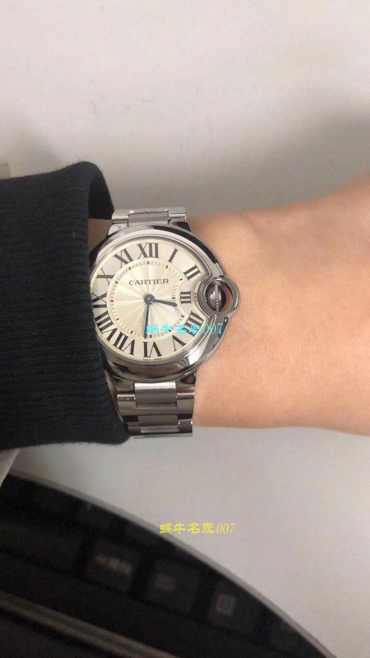 【独家视频测评V6厂一比一高精仿手表】卡地亚蓝气球系列W6920084女士33毫米石英腕表 / KAC080