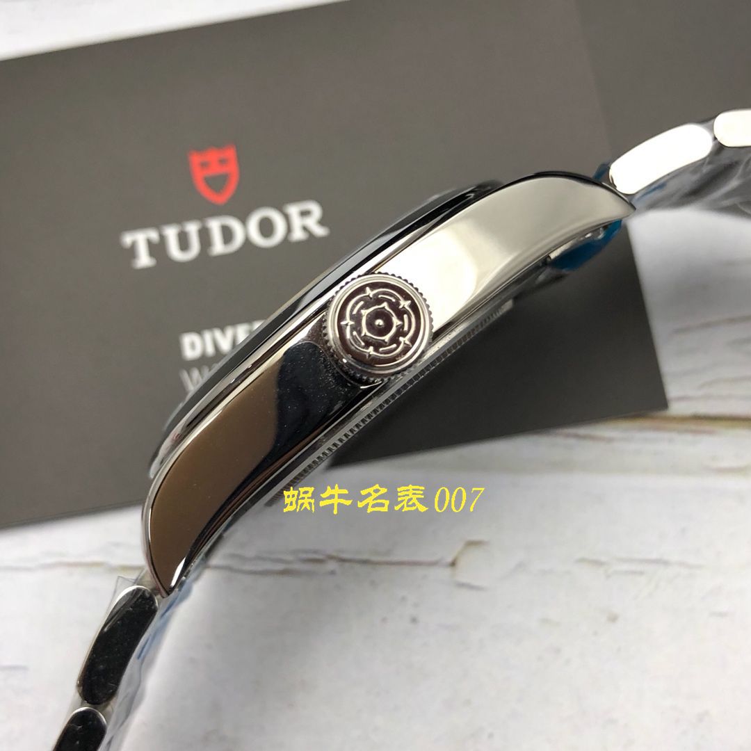 【渠道原单】帝舵碧湾系列M79540-0004腕表 / DT037