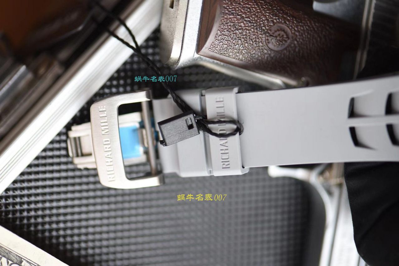 【视频评测KV厂RICHARD MILLE复刻手表】理查德米勒男士系列RM 011白面陶瓷限量款腕表 / KVRM01199