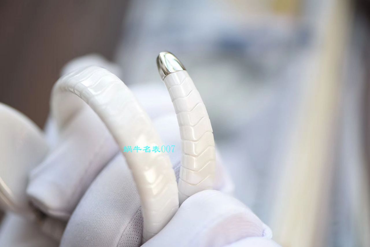 【BV厂BVLGARI复刻蛇形女表】宝格丽SERPENTI系列102734，102613 SPC35WGDWCGD1.1T白面黑面陶瓷腕表 / BG029