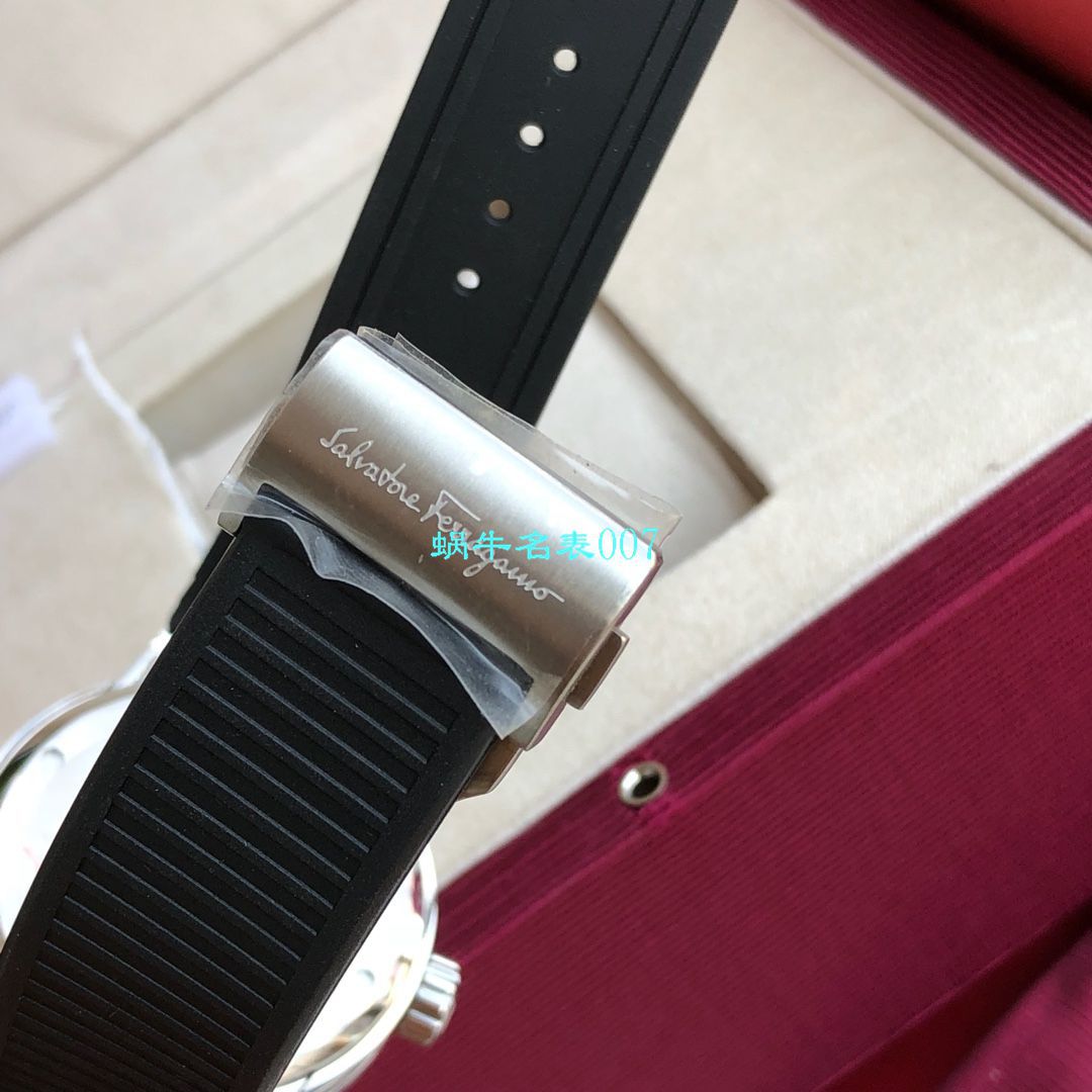 【渠道原单】菲拉格慕最新款计时石英男表这款类似AP的表壳设计 / FEL013