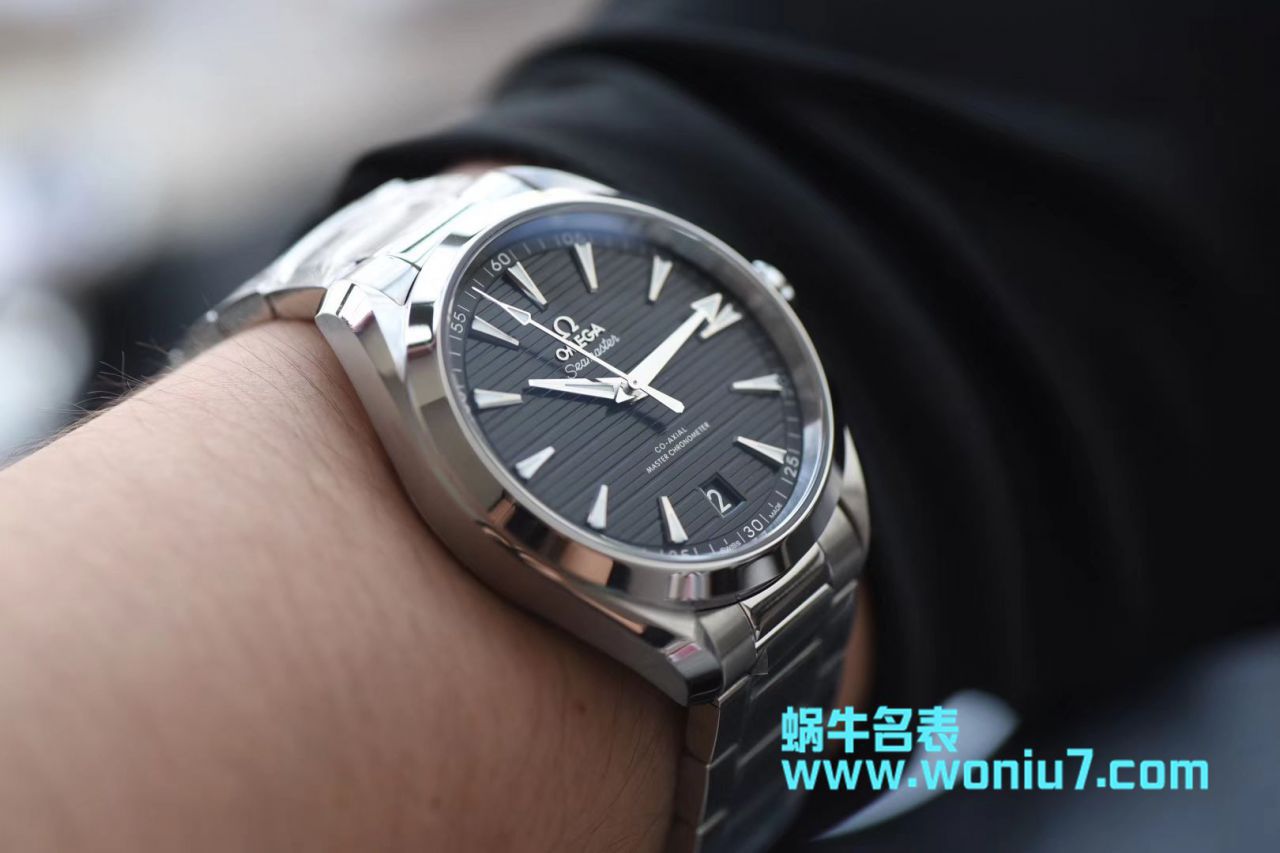 【视频评测VS厂OMEGA海马150】欧米茄海马复刻高仿231.10.42.21.01.004腕表 / M632