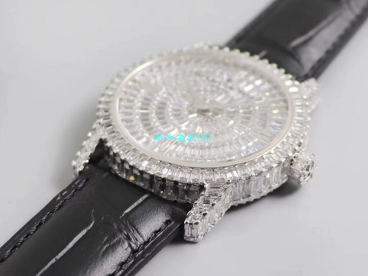 【DM厂又一奢华精品镶嵌308颗奢华方钻】江诗丹顿传袭高仿TRADITIONNELLE系列82760/000G-9852男士腕表 / JS210