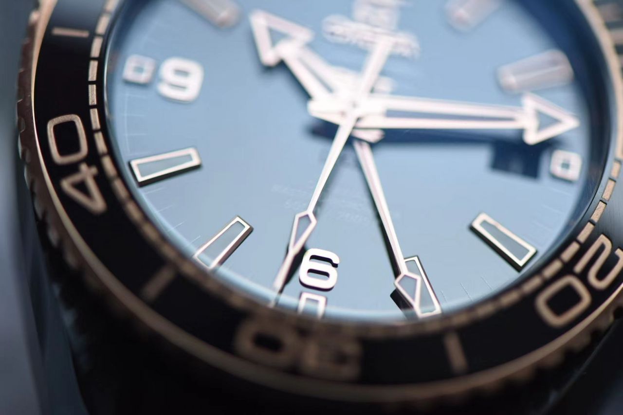 VS厂欧米茄海马深海之黑全陶瓷顶级复刻OMEGA手表215.63.46.22.01.001腕表 / M609