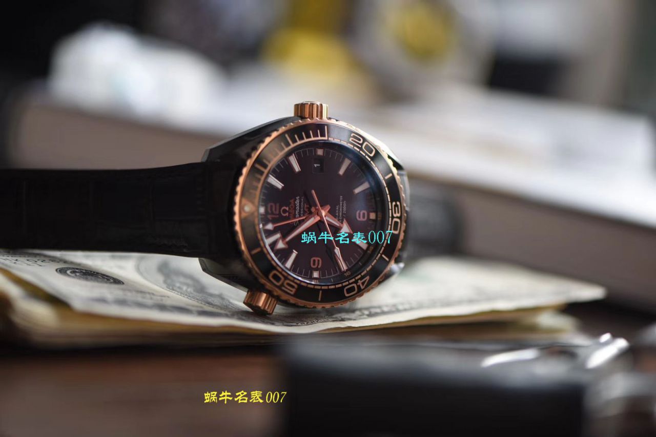 【视频评测VS厂深海之黑间金之王】欧米茄海洋宇宙600米复刻高仿手表215.63.46.22.01.001腕表 / M660