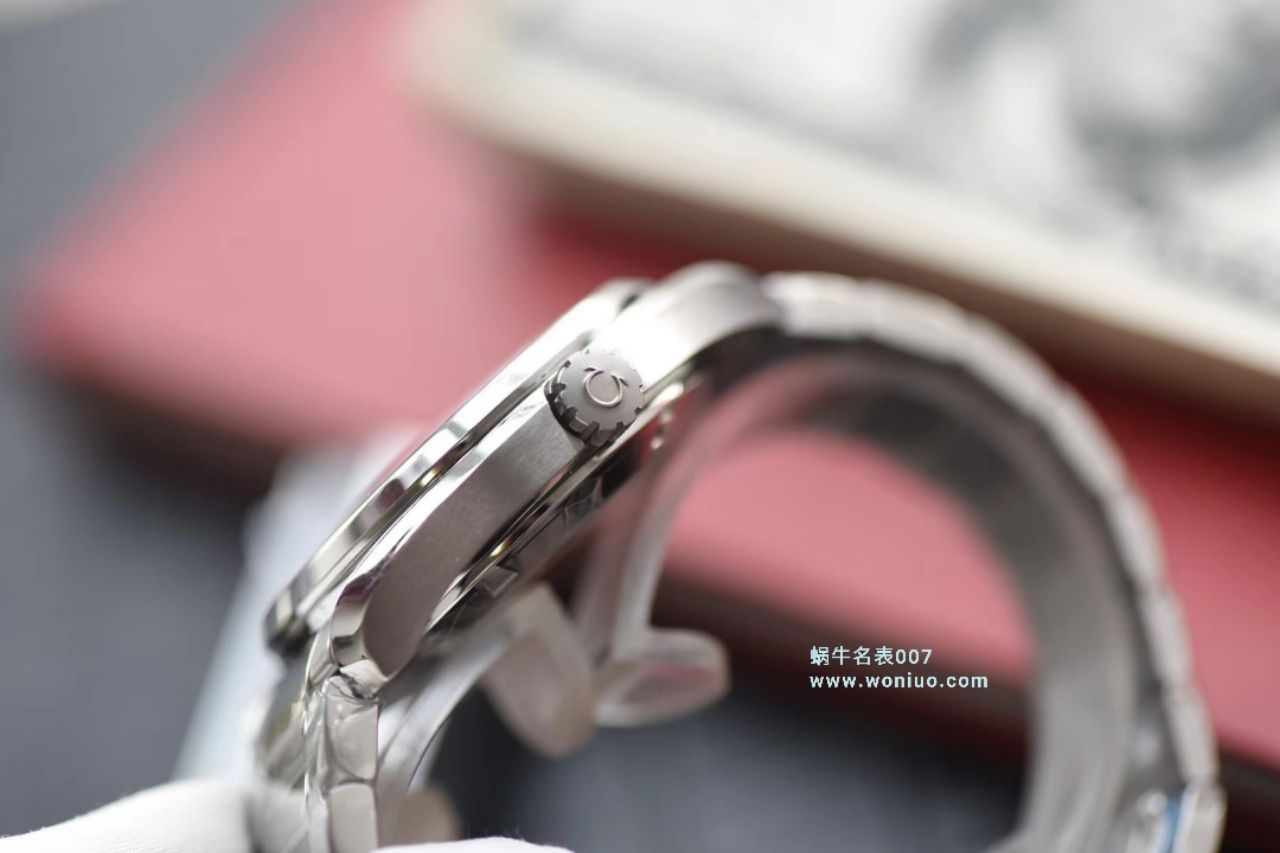 视频评测VS厂超A复刻高仿欧米茄海马150米系列231.10.42.21.03.003腕表 / M328VS