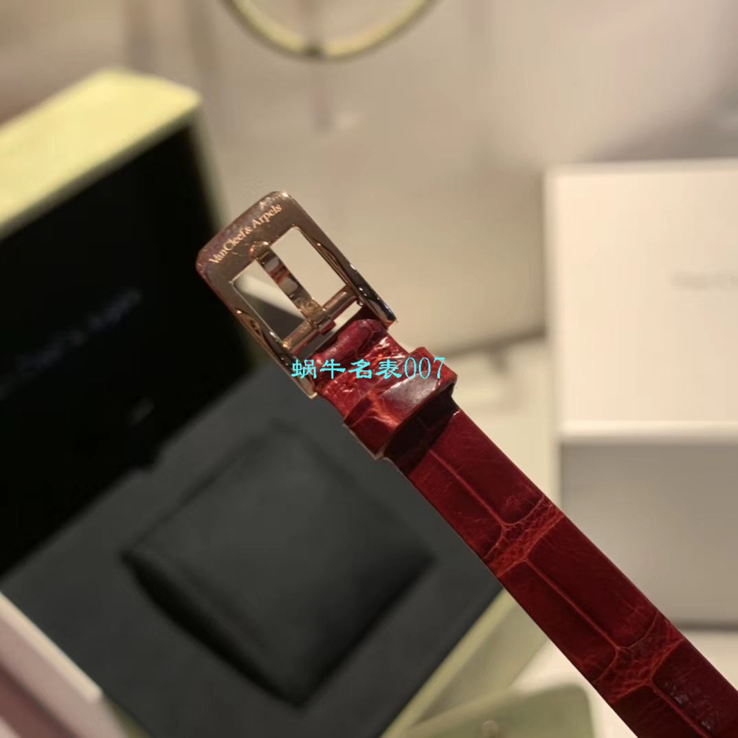 V&A厂2020年最新款高仿女表梵克雅宝ALHAMBRA系列VCARO8WT00,VCARO8SF00腕表 / VCA09
