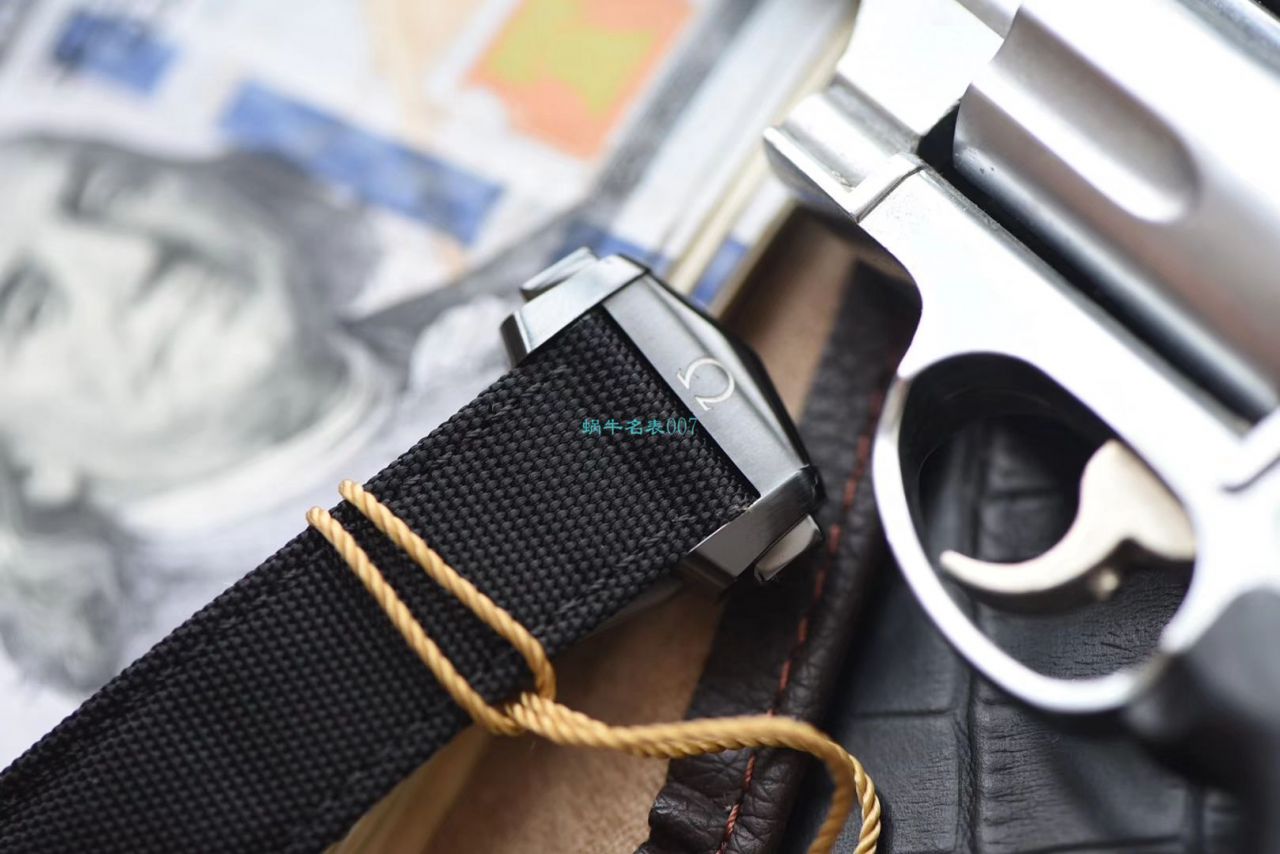 OM厂顶级复刻高仿欧米茄超霸月之暗面V2版本311.92.44.51.01.005腕表(墨黑) / M676