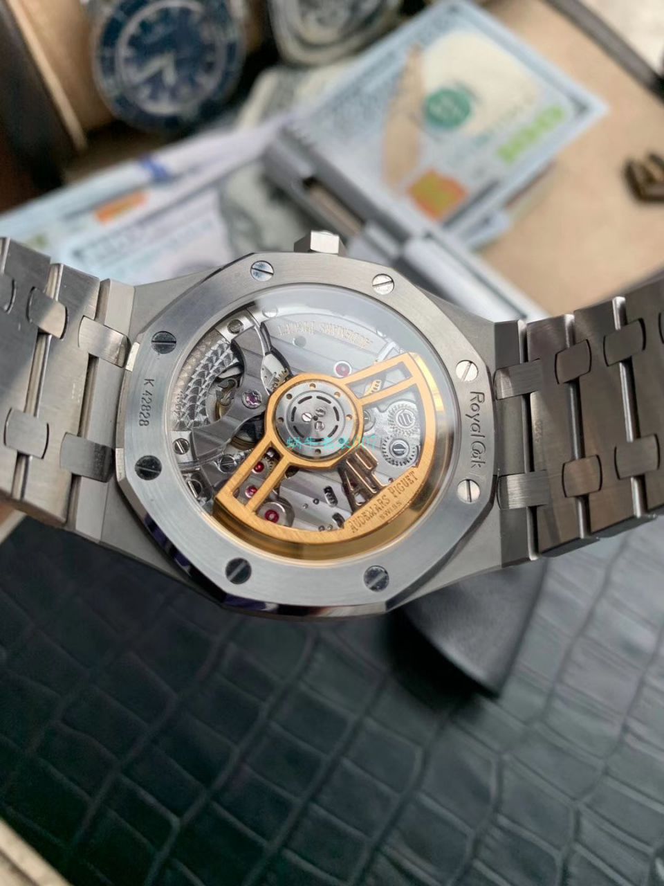 【视频评测】ZF厂AP爱彼皇家橡树系列高仿15500ST.OO.1220ST.03腕表 / AP188