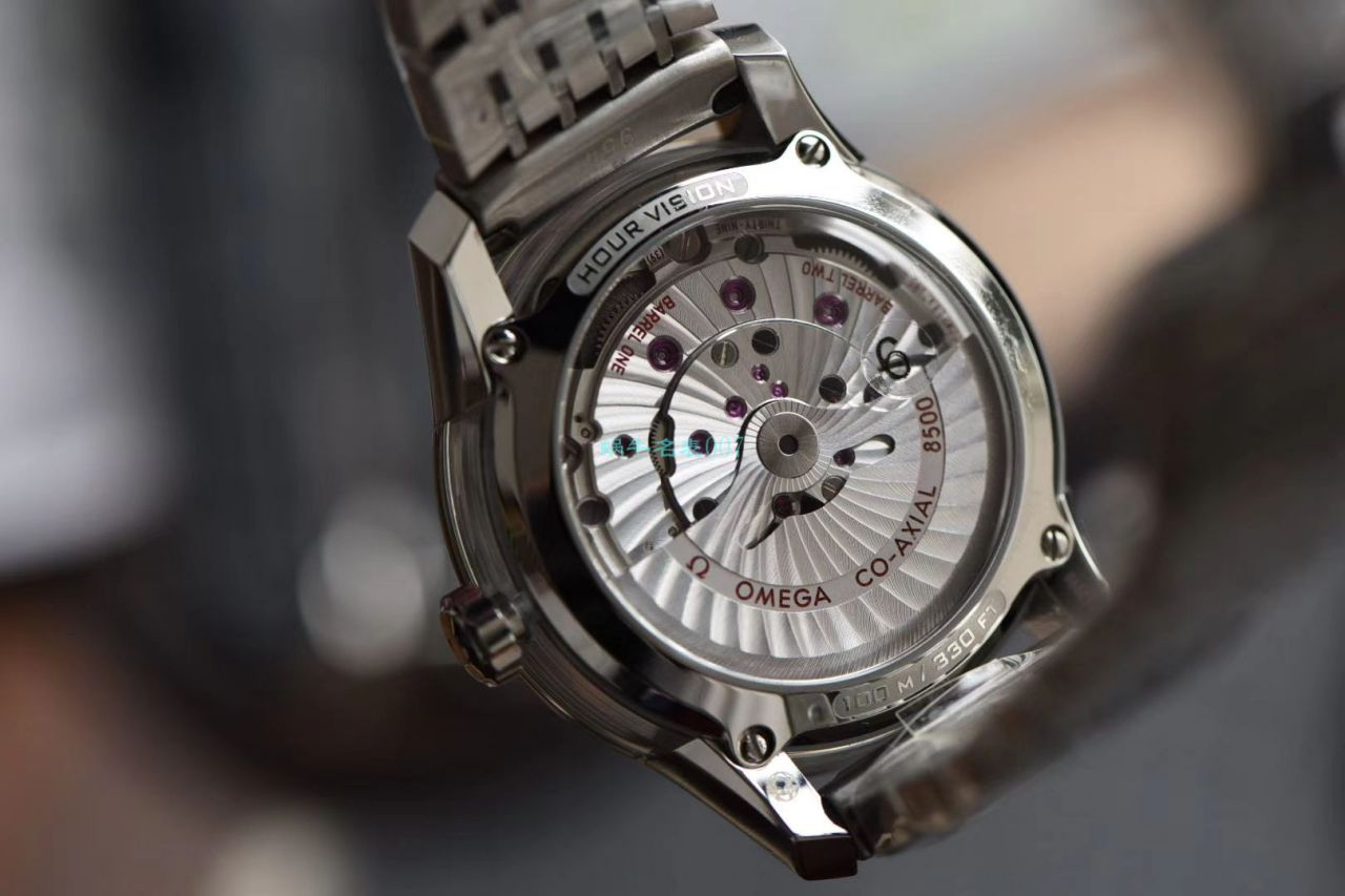 视频评测VS厂欧米茄明亮之白顶级复刻高仿HOUR VISION 431.33.41.21.02.001，431.30.41.21.02.001套装 / M689