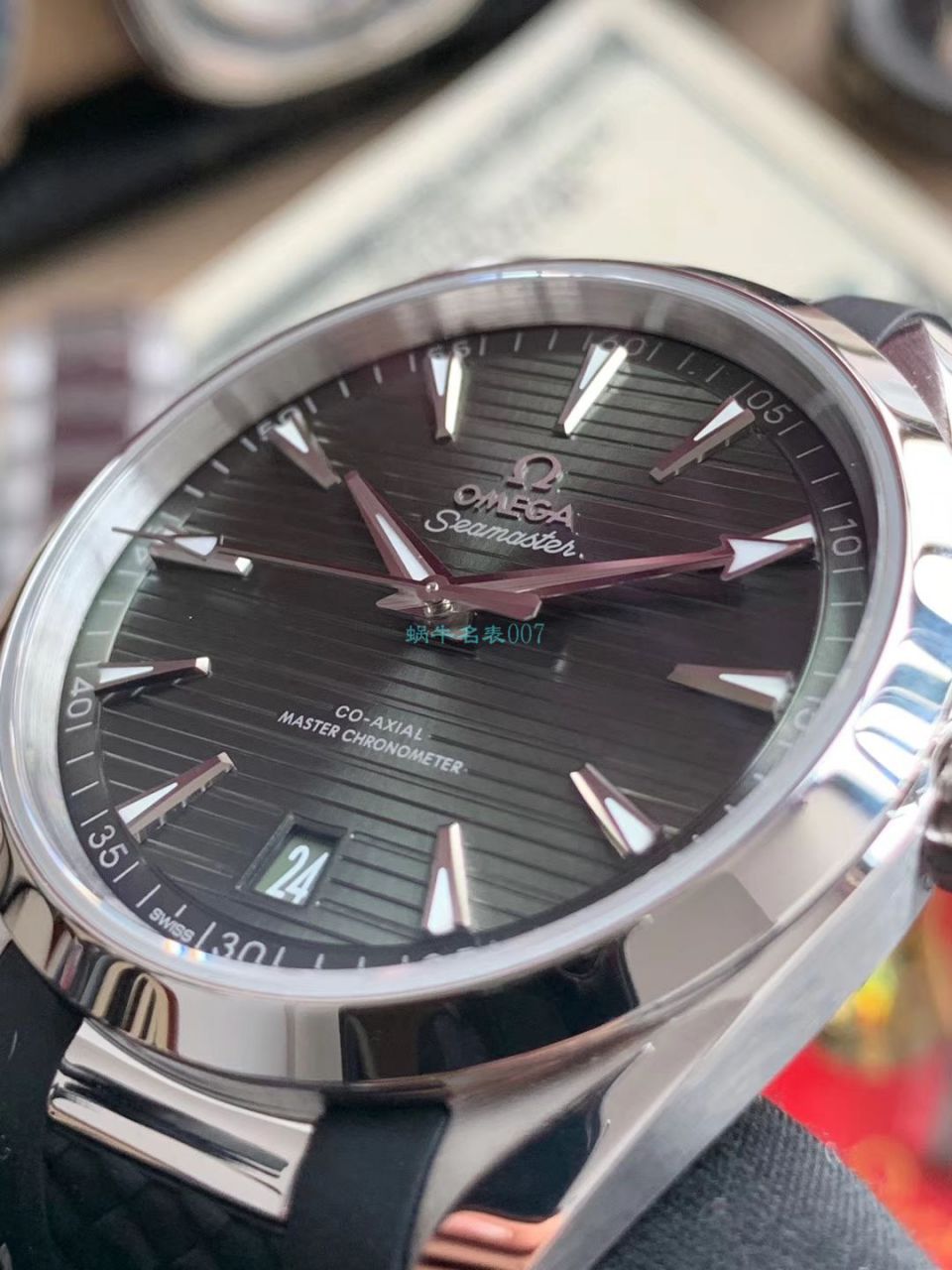 VS厂欧米茄绿海马150米柚木盘复刻高仿220.10.41.21.10.001腕表 / M690
