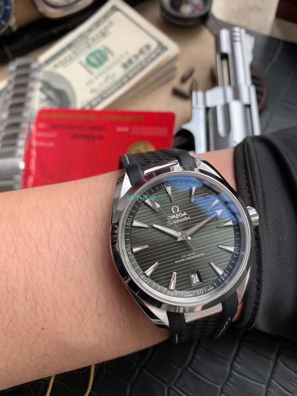 VS厂欧米茄绿海马150米柚木盘最好复刻高仿220.13.41.21.10.001腕表 / M693