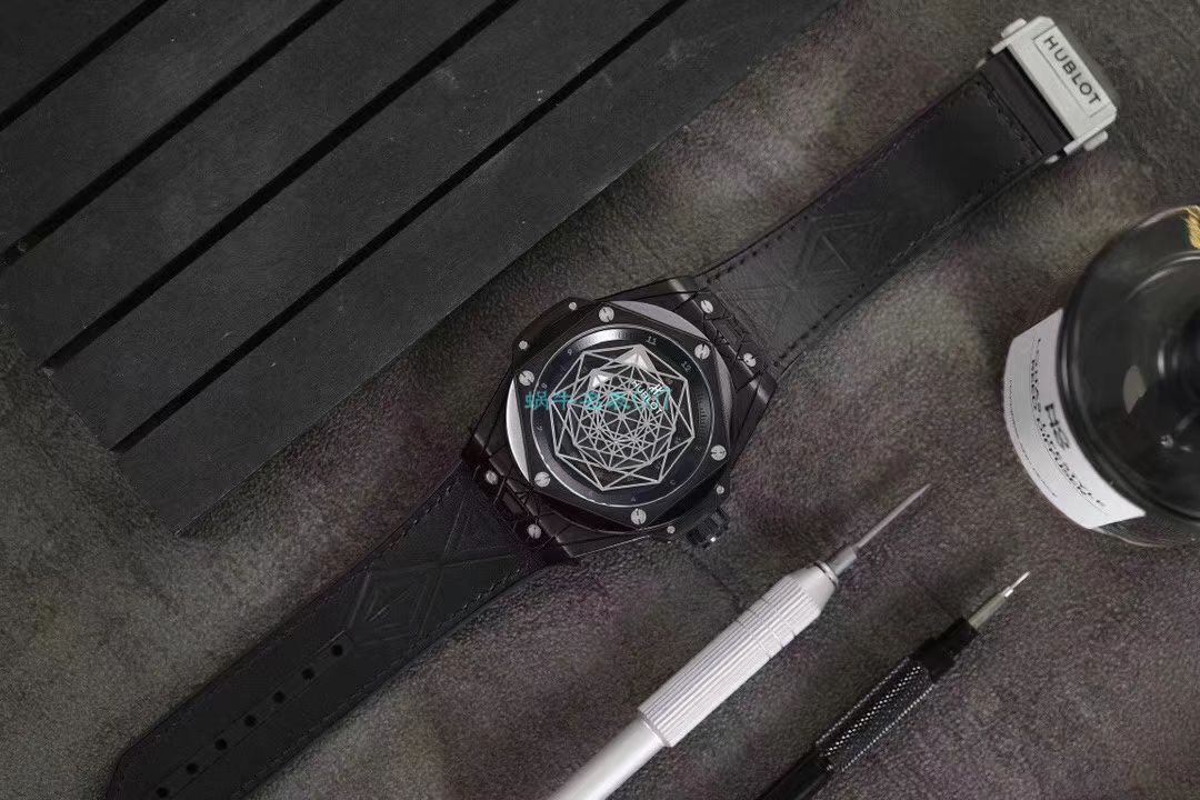 WWF厂顶级复刻手表宇舶SANG BLEU刺青415.CX.1112.VR.MXM18腕表 / YB083