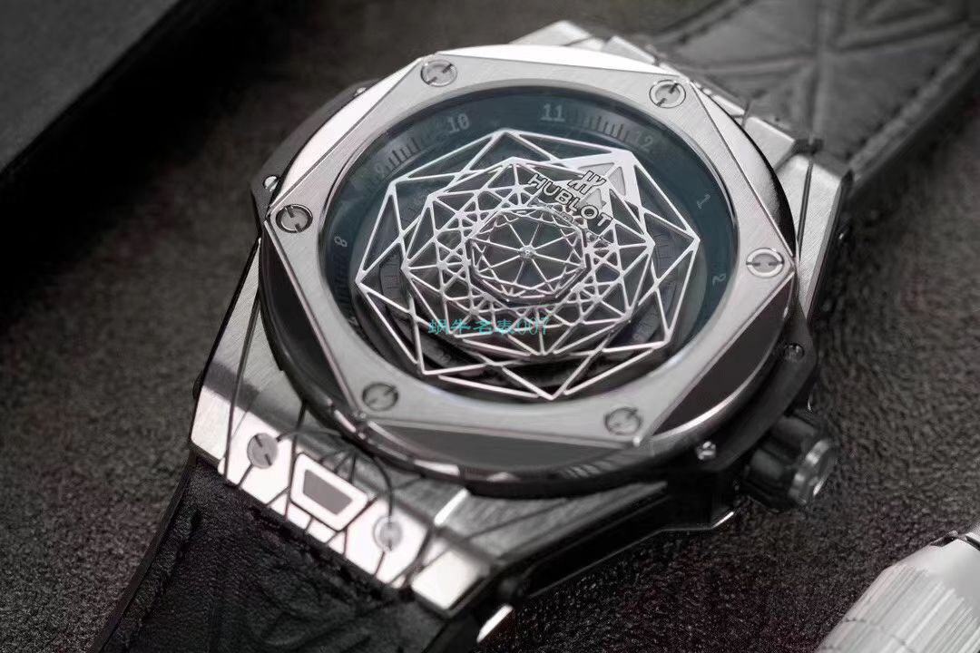 WWF厂超A高仿宇舶刺青系列415.NX.1112.VR.MXM16腕表 / YB086