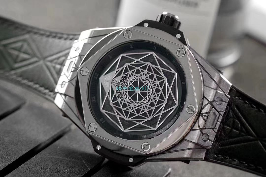 WWF厂超A高仿宇舶刺青系列415.NX.1112.VR.MXM16腕表 / YB086