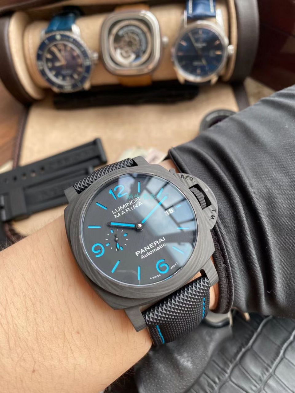 VS厂顶级复刻高仿手表沛纳海LUMINOR庐米诺碳纤维PAM01661腕表 / VSPAM01616