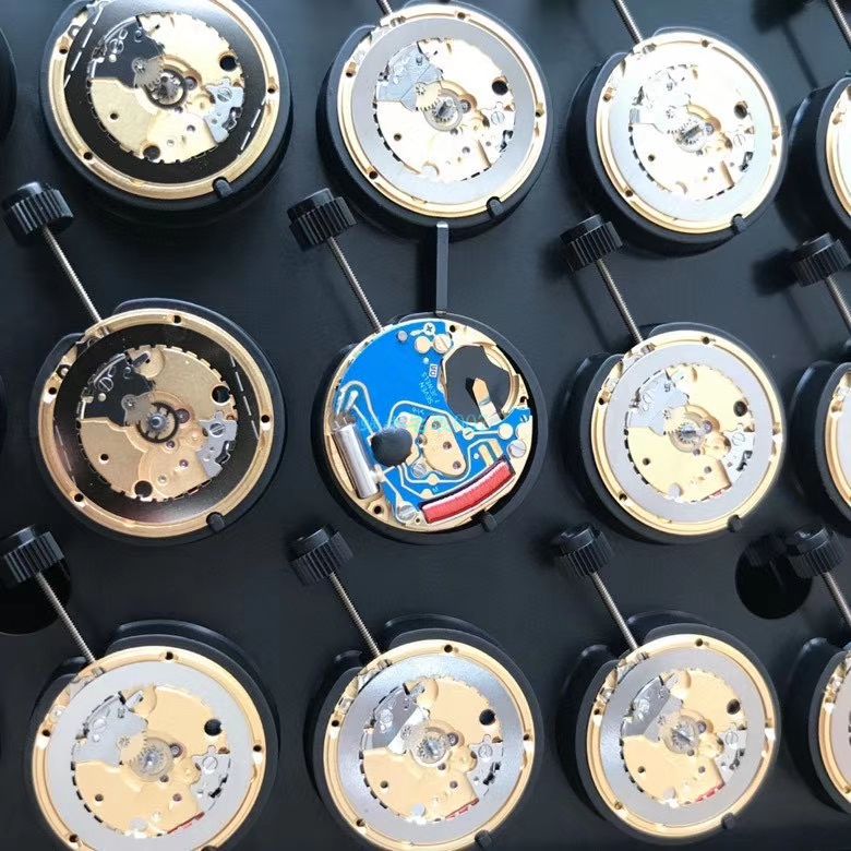 渠道真钻原单宝格丽LVCEA系列102196 LU28WSS/12女士腕表 / BG033