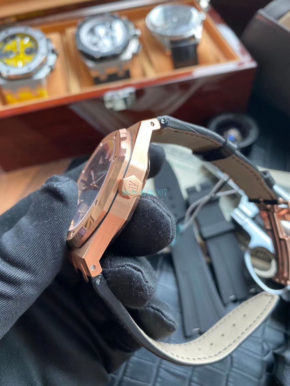 视频评测OM厂顶级复刻手表AP爱彼皇家橡树高仿15500OR.OO.D002CR.01腕表 / AP193