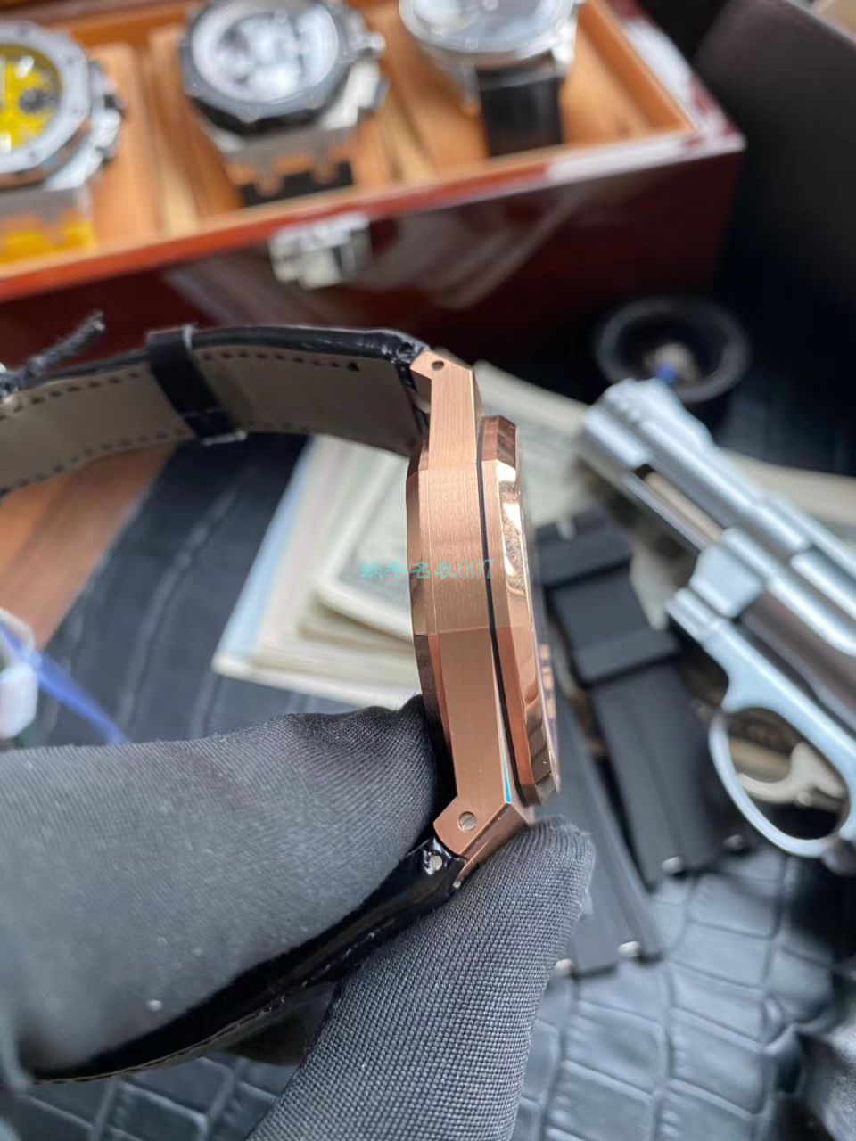 视频评测OM厂顶级复刻手表AP爱彼皇家橡树高仿15500OR.OO.D002CR.01腕表 / AP193