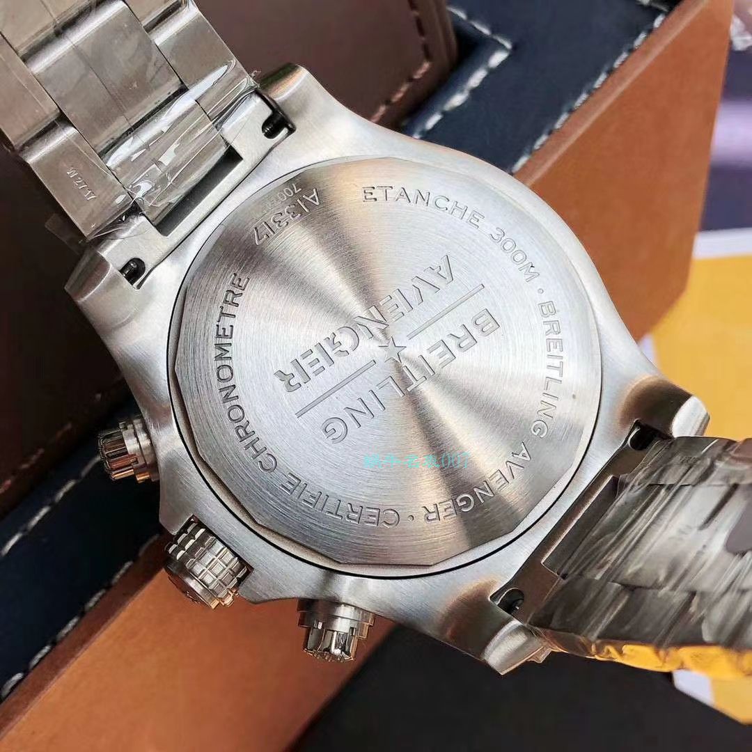 原单ETA7750百年灵复仇者计时腕表45系列A13317101B1A1腕表 / BL172