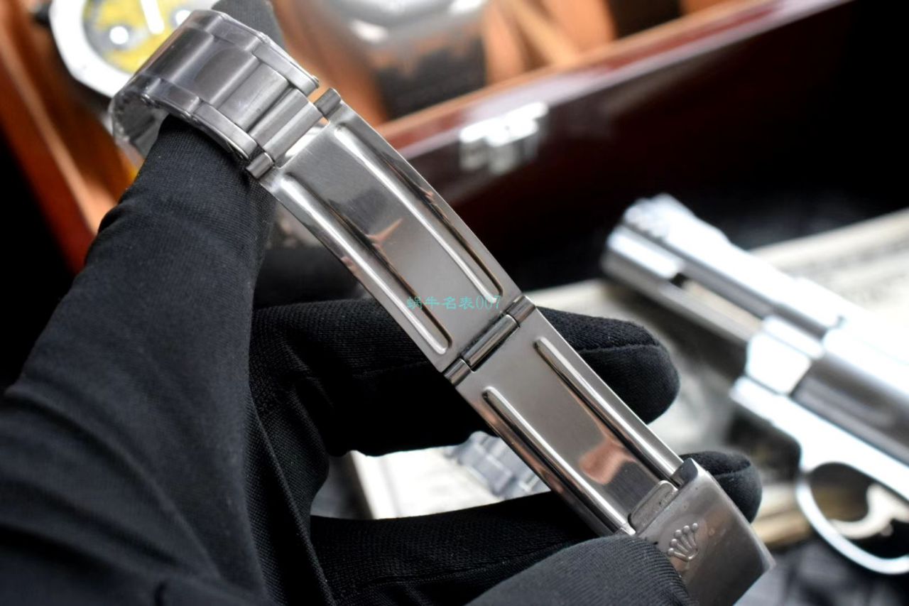 劳力士复古格林尼治型II系列可乐圈GMT Master II 复刻高仿16710腕表 / R602