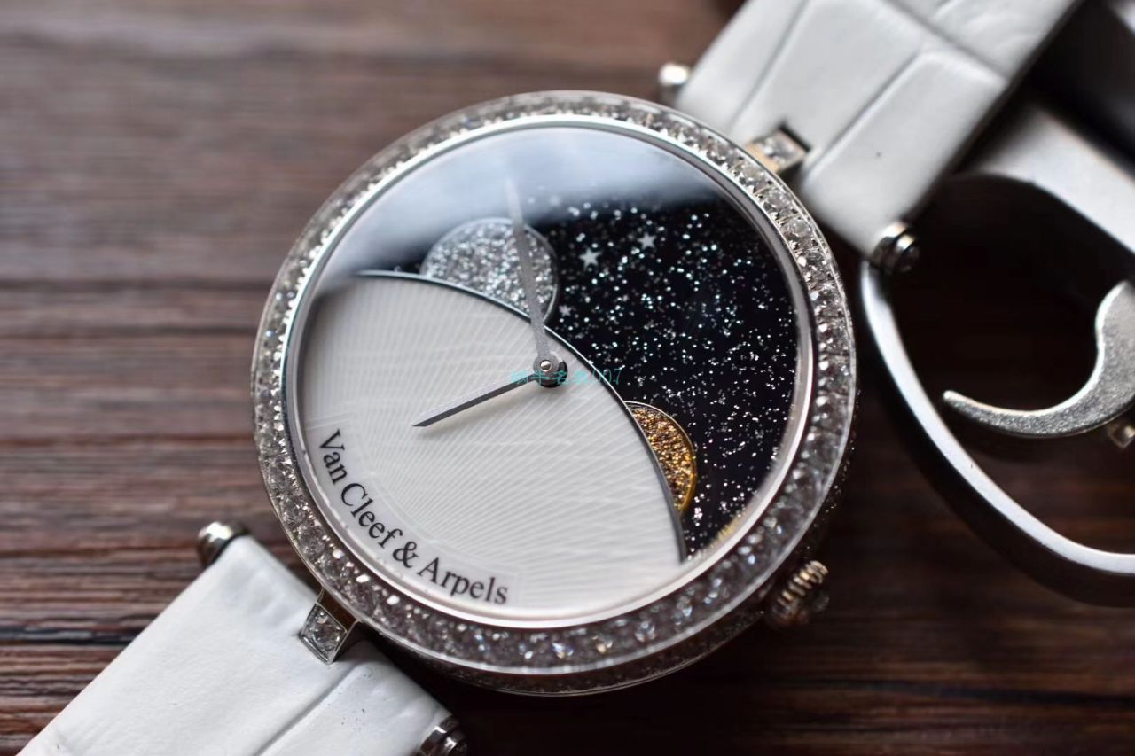 梵克雅宝顶级复刻高仿女装诗意复杂功能系列VCARN25800腕表 / VCA09