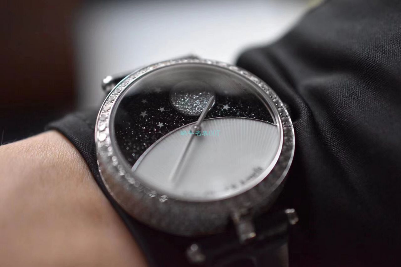 梵克雅宝顶级复刻高仿女装诗意复杂功能系列VCARN25800腕表 / VCA09