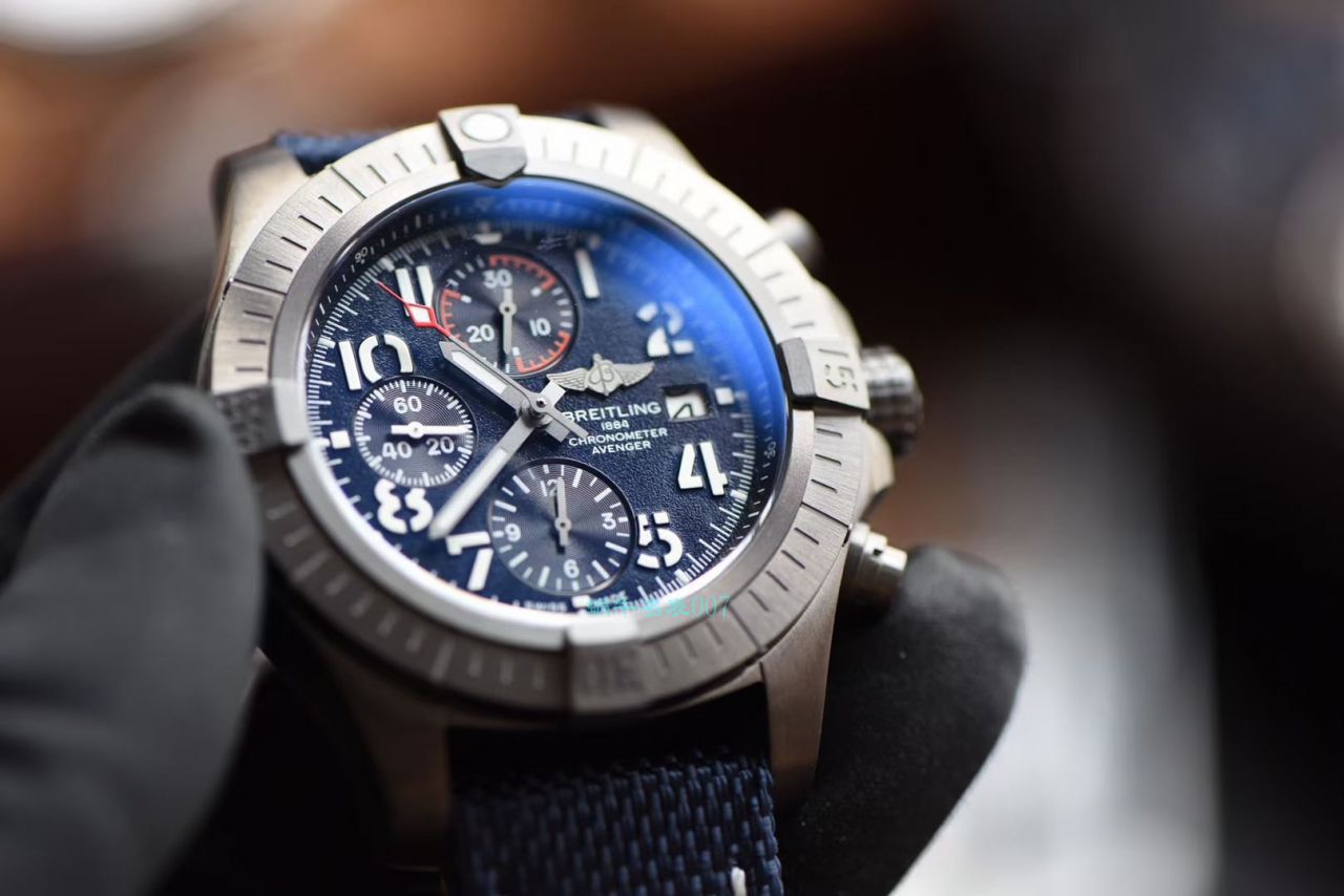 XF厂顶级复刻高仿百年灵手表复仇者系列A13317101C1X2腕表 