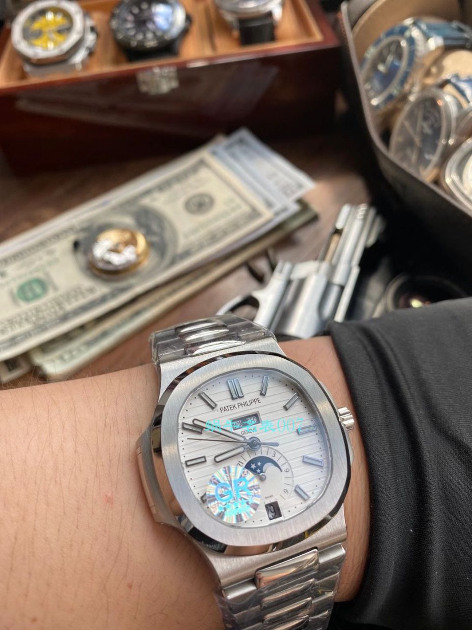 GR厂高仿百达翡丽PatekPhilippe手表多少钱鹦鹉螺V2真月相5726/1A-014皮带款 / BD326