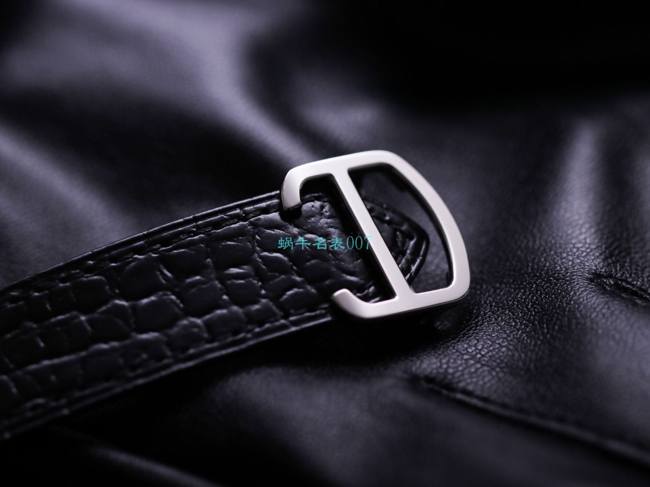 V9厂卡地亚坦克系列顶级高精仿手表W5200028（超大号）腕表 / K315