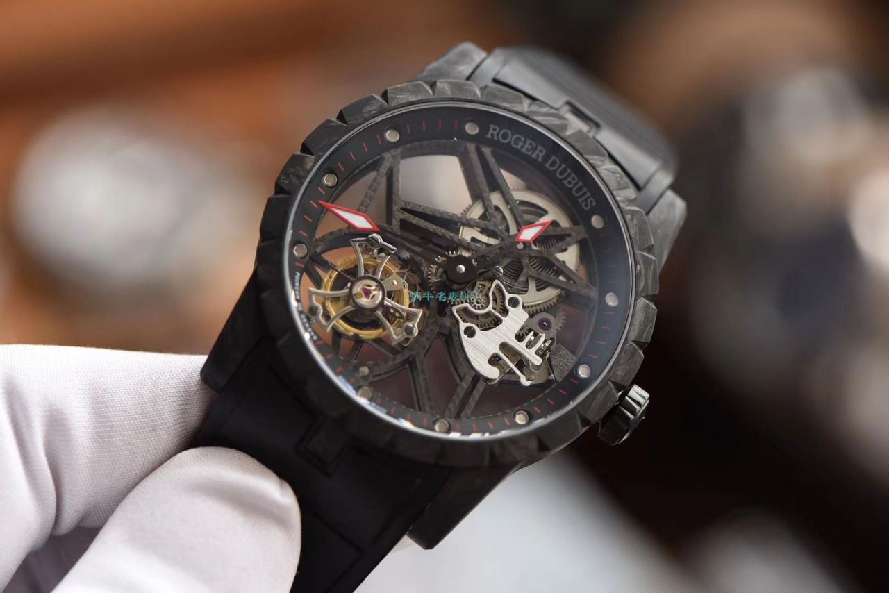 BBR厂罗杰杜彼Roger Dubuis王者系列碳纤维陀飞轮顶级复刻高仿手表DBEX0577腕表 / LJ092