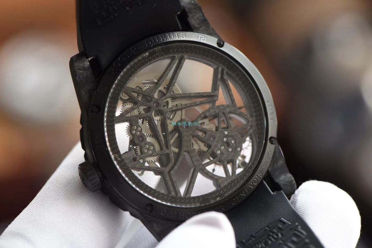BBR厂罗杰杜彼Roger Dubuis王者系列碳纤维陀飞轮顶级复刻高仿手表DBEX0577腕表 / LJ092