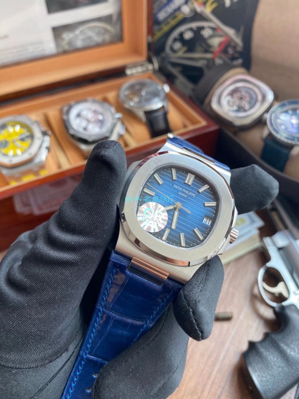 GR厂V2版本百达翡丽鹦鹉螺运动优雅超A高精仿手表5711/1R-001腕表 / BD351