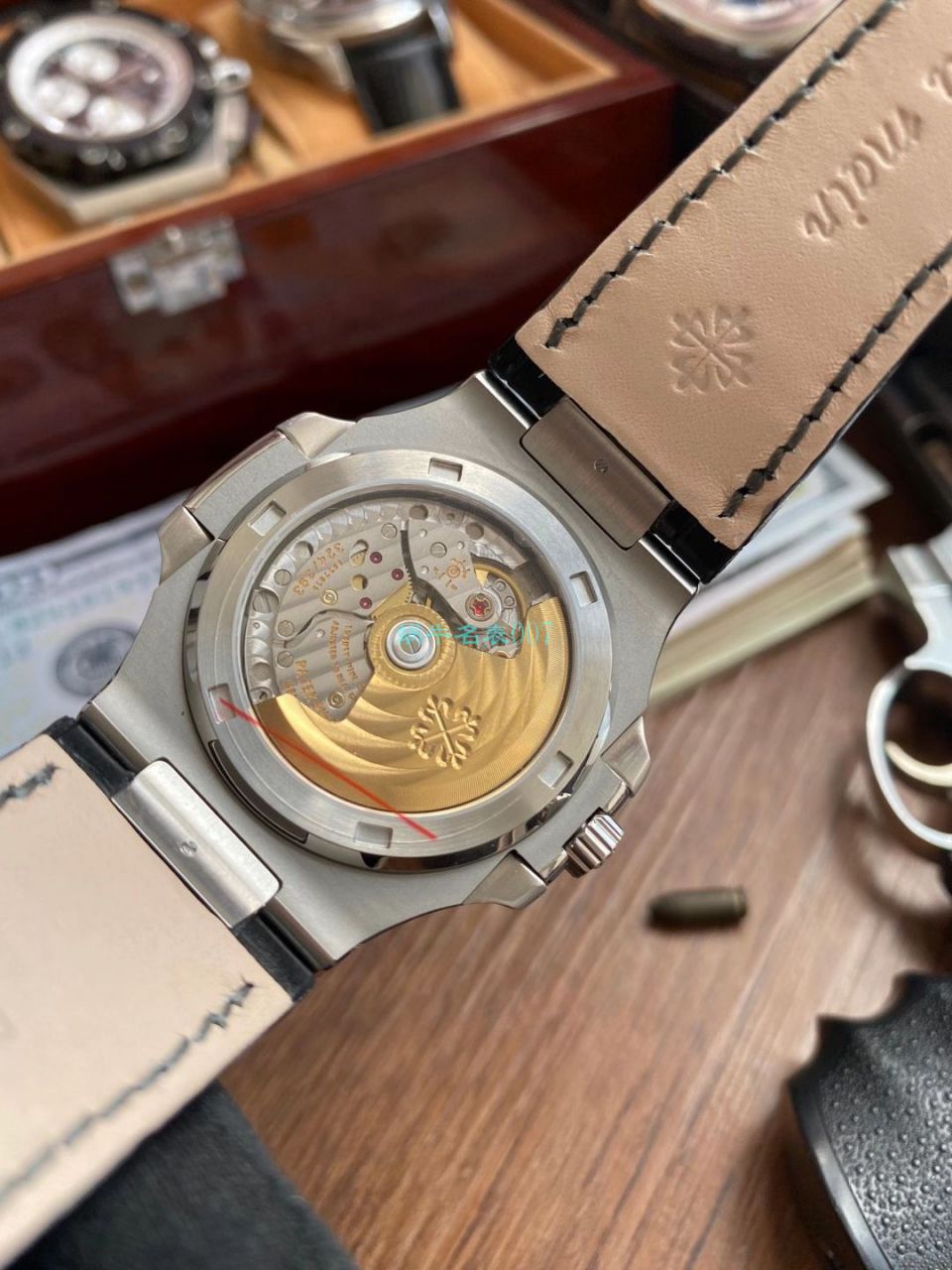 GR厂V2版本百达翡丽鹦鹉螺运动优雅超A高精仿手表5711/1R-001腕表 / BD351