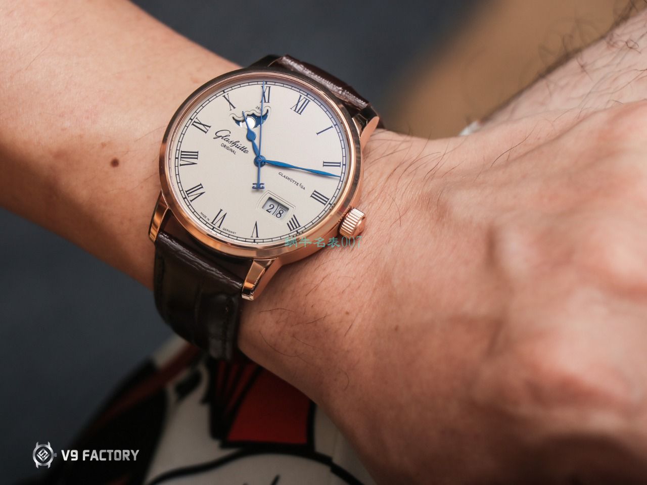 【视频最大的高仿手表网站】V9厂格拉苏蒂原创议员月相100-04-05-12-30腕表 / GLA069